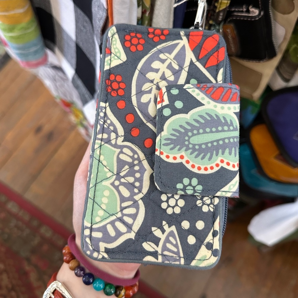 Vera Bradley Gray Red Mint Floral Wrist Strap Wallet Like New Condition